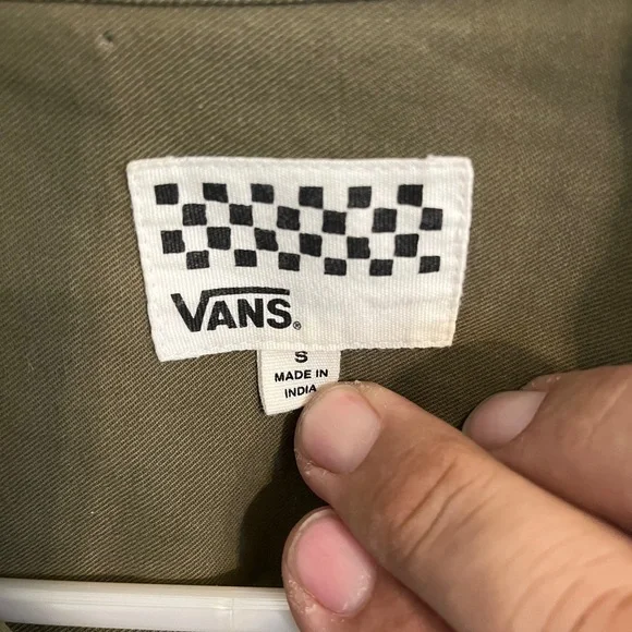 Mens size small Vans Off The Wall Classic Fit Military Green Button Jacket - Picture 3 of 6